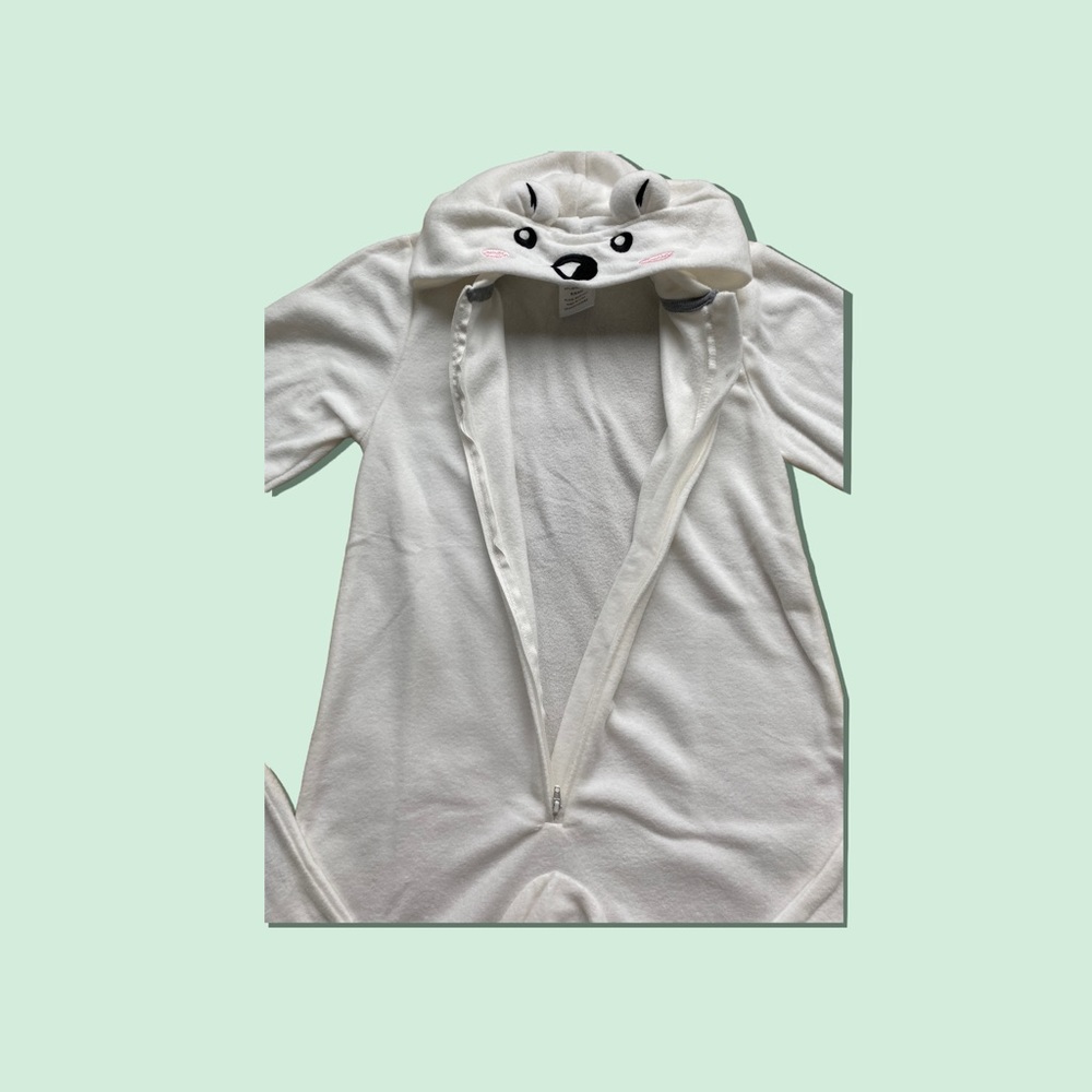 CUDDL DUDS Girl’s White Bear Hoodie One Piece Pajamas. Size: S (6/6X) - Picture 6 of 7